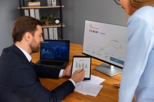 How Financial Services Can Grow Smarter with HubSpot