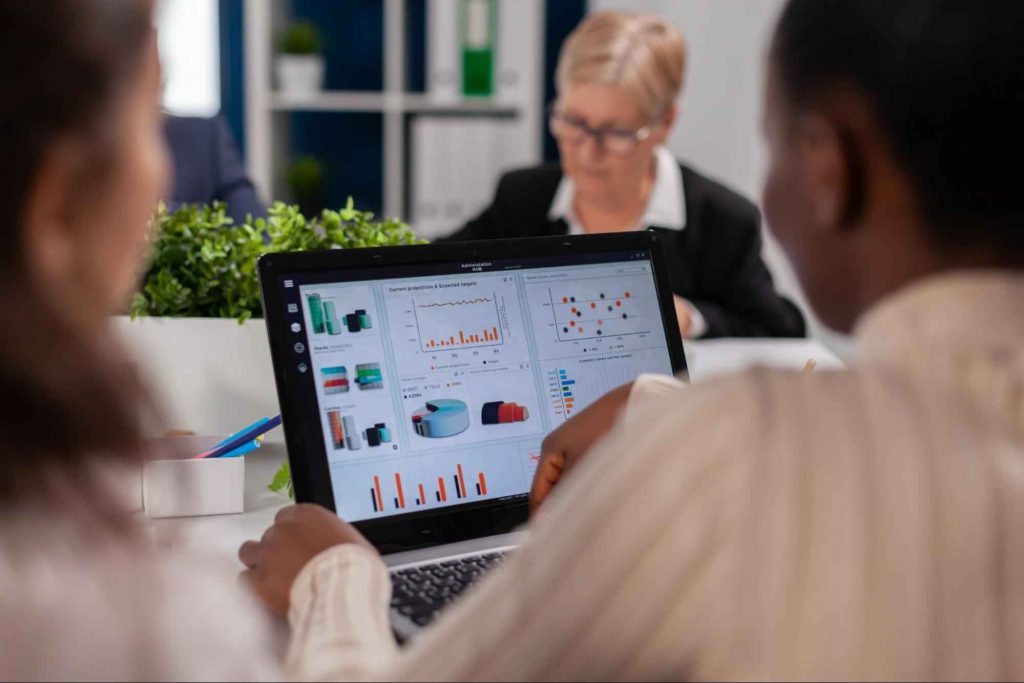 HubSpot CRM - Free & Paid Options for Growing Businesses