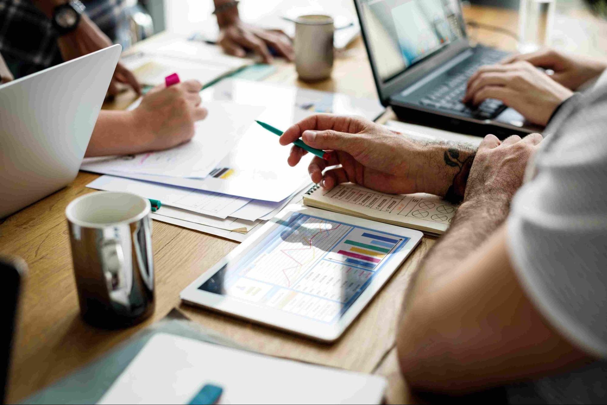 How Agentic AI Transforms Business
